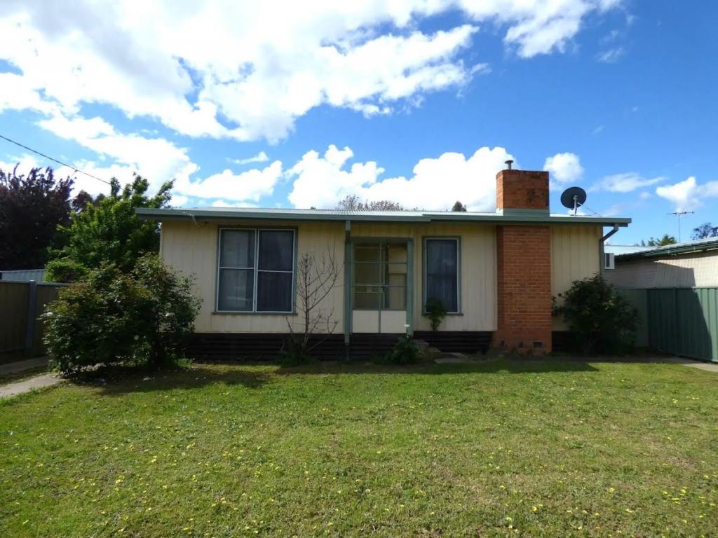 16 Russell St, Benalla, VIC 3672