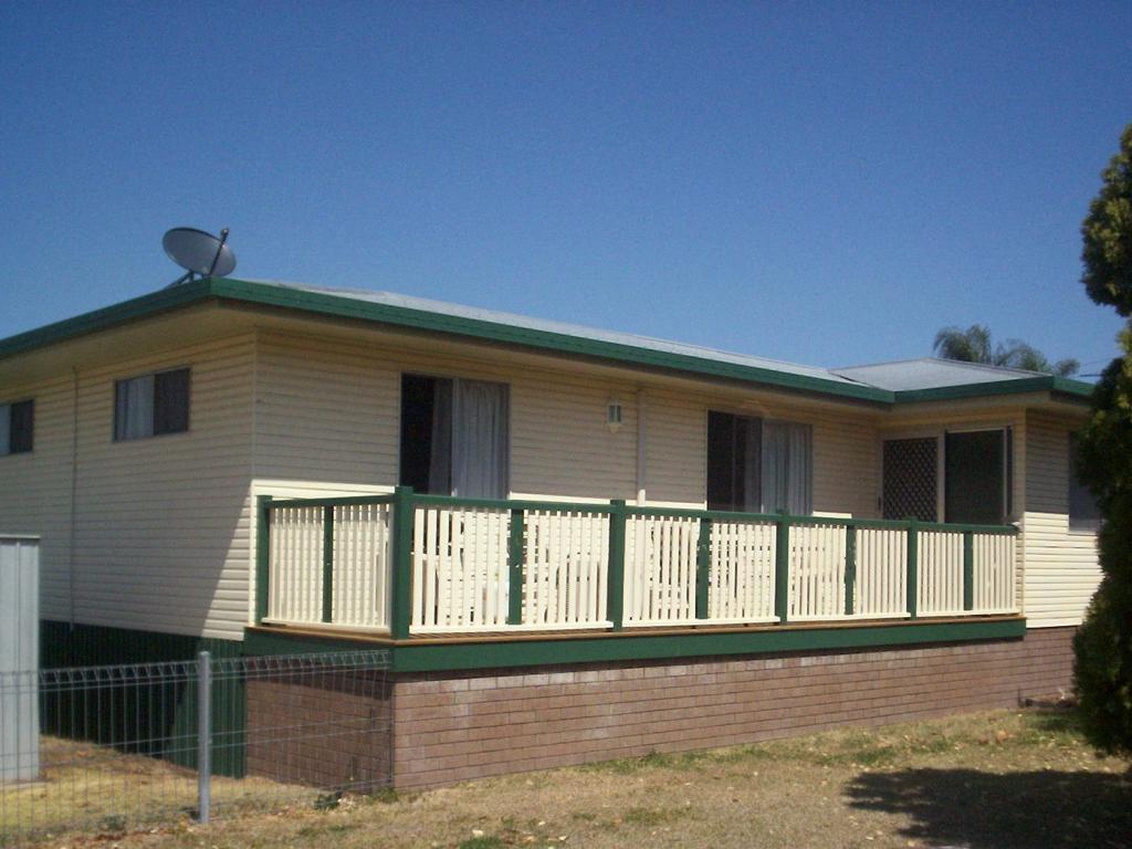 2 Thomas St, Pittsworth, QLD 4356