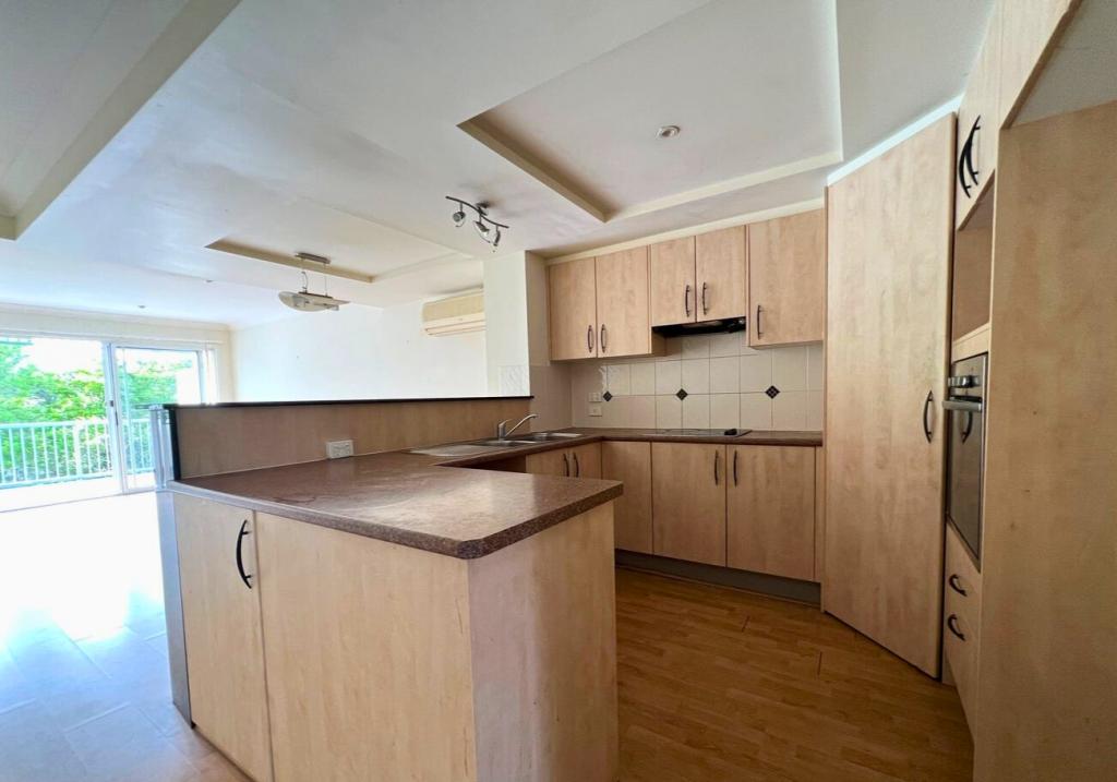 5/4 Ranier Cres, Varsity Lakes, QLD 4227