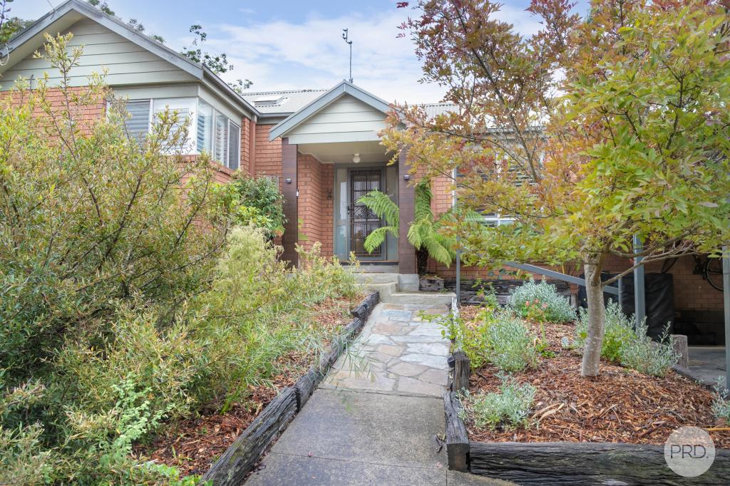 12 Mount Helen Ave, Mount Helen, VIC 3350