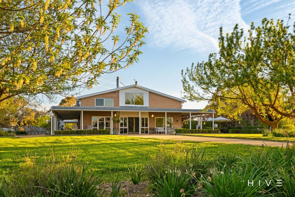 351 Marked Tree Rd, Gundaroo, NSW 2620