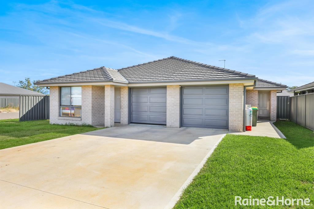 1 & 2/22 RODGERS RD, WEST TAMWORTH, NSW 2340