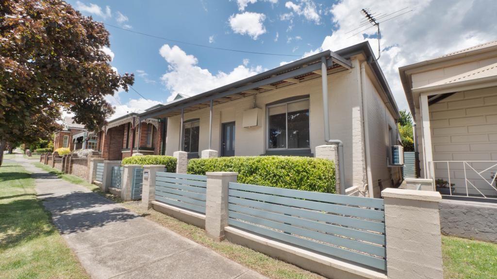 93 Mort St, Lithgow, NSW 2790