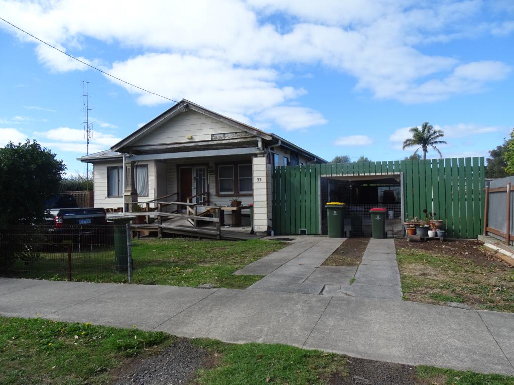 33 MONTROSE AVE, APOLLO BAY, VIC 3233