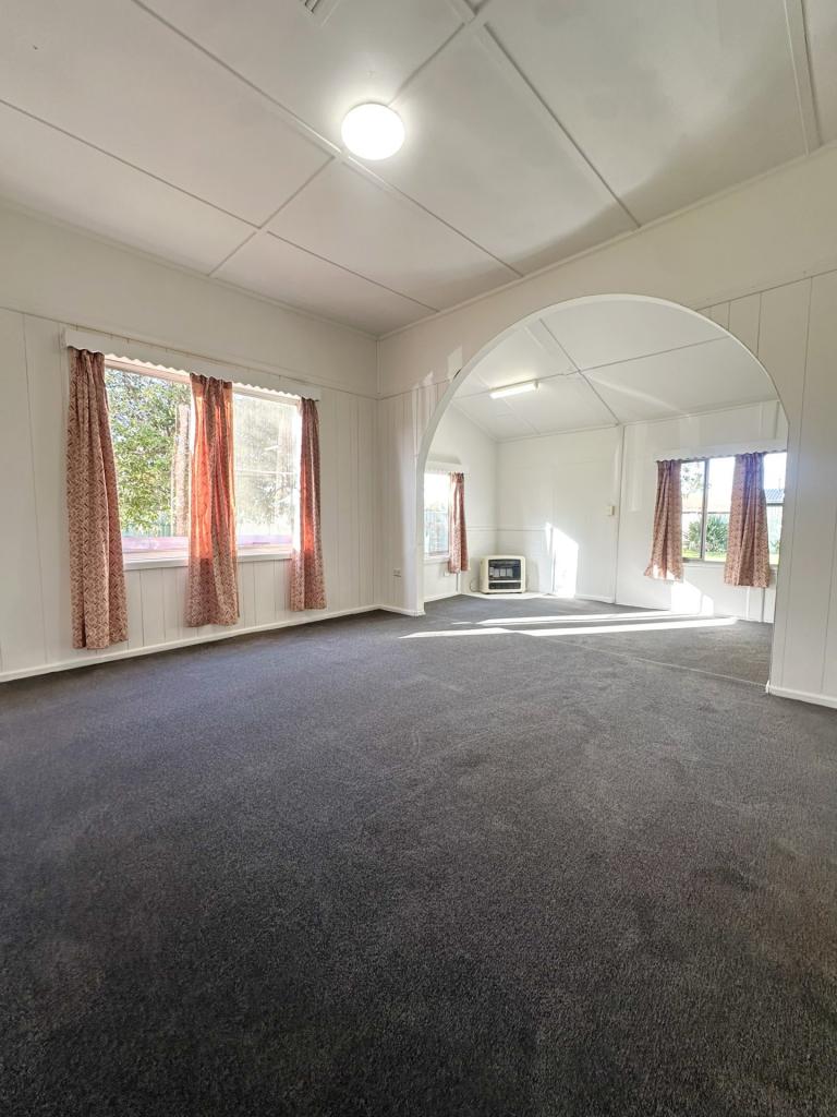 24 Merrigal St, Griffith, NSW 2680