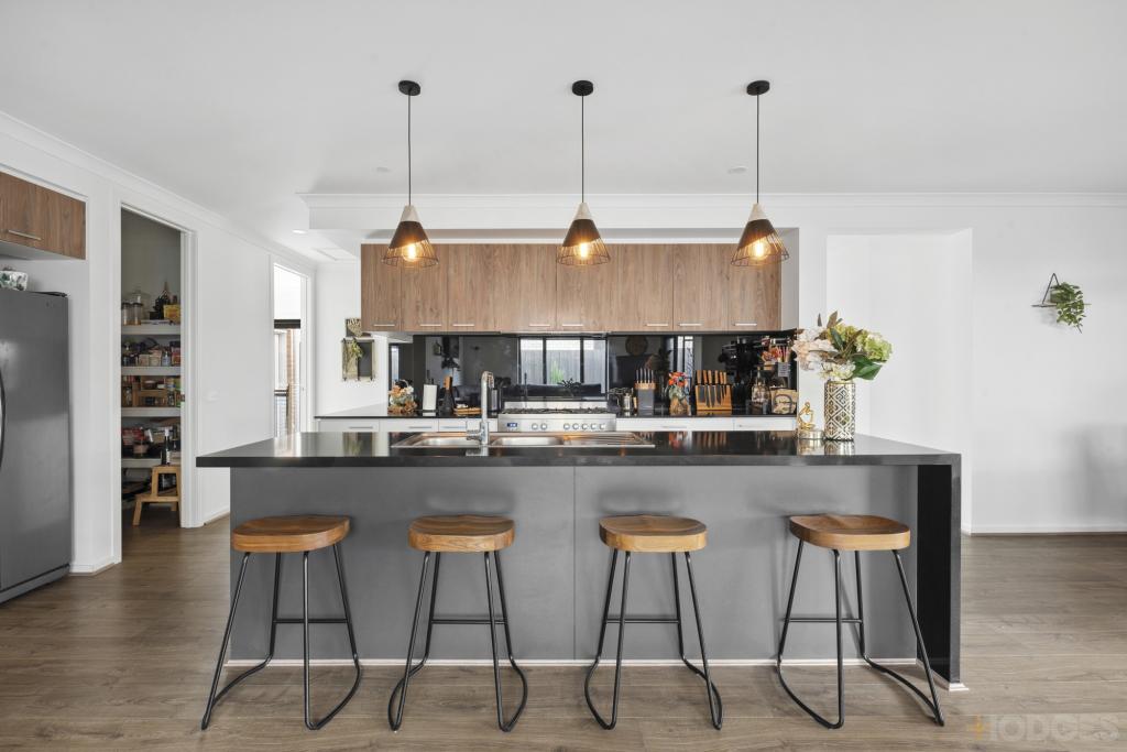 16 Murnong St, Leopold, VIC 3224