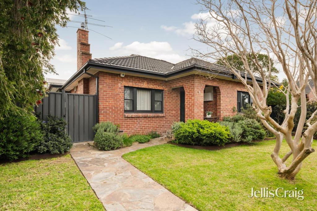 1 GORDON GR, PRESTON, VIC 3072