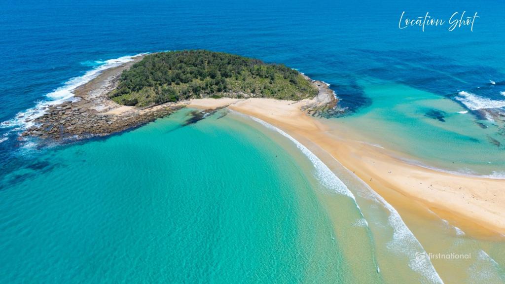 35 TORQUAY DR, LAKE TABOURIE, NSW 2539