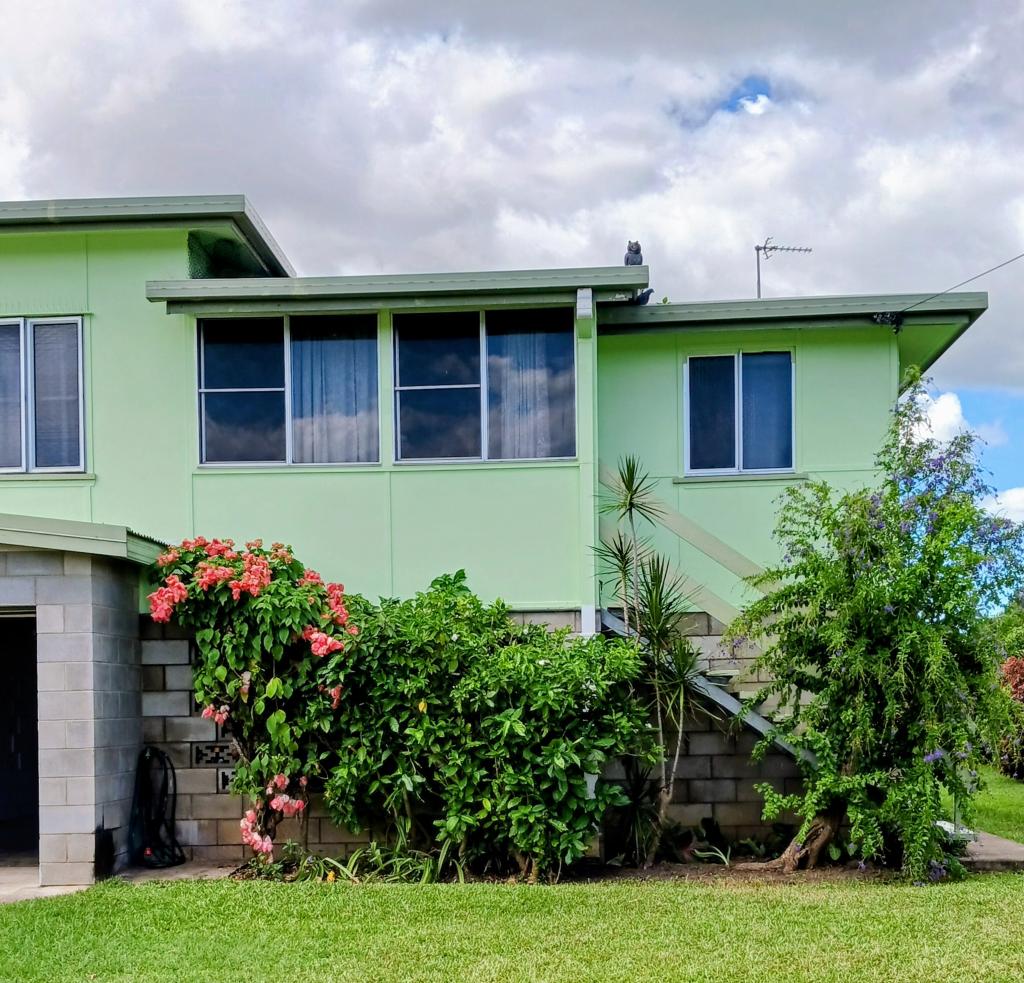 15 Tenth Ave, Home Hill, QLD 4806