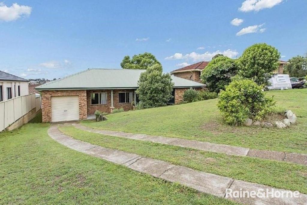 4 Macgregor Cl, Tenambit, NSW 2323