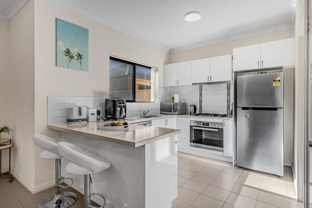 21/9 Healy Rd, Hamilton Hill, WA 6163