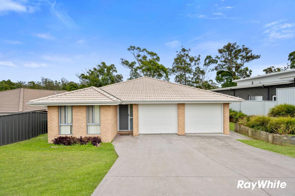 26 & 26a Freycinet Dr, Sunshine Bay, NSW 2536