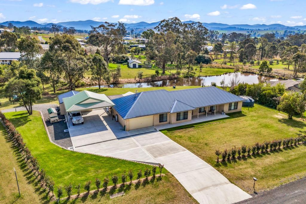 8 Neotsfield Ave, Gloucester, NSW 2422