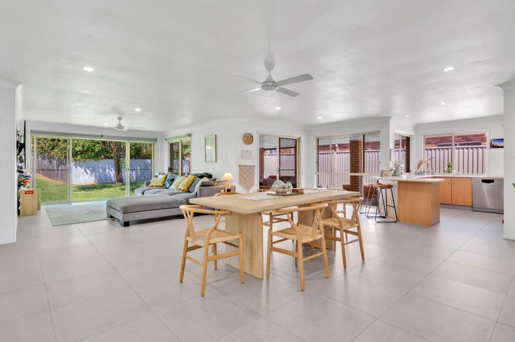 26 Gemini Cct, Molendinar, QLD 4214