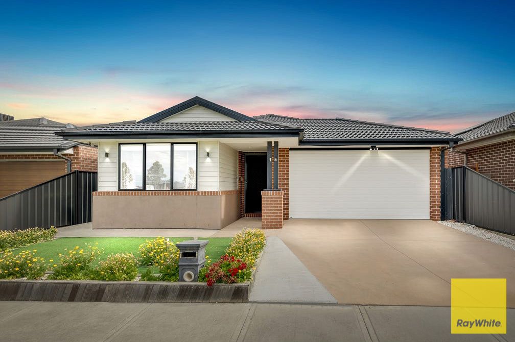 15 RAPA DR, TARNEIT, VIC 3029