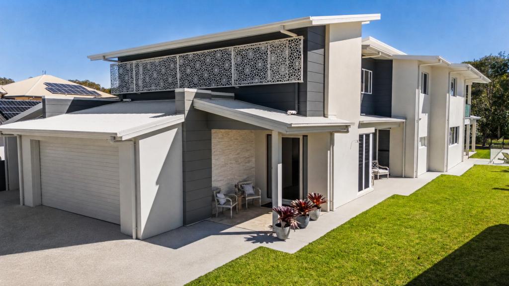 7 Webb Ellis Ct, Pelican Waters, QLD 4551
