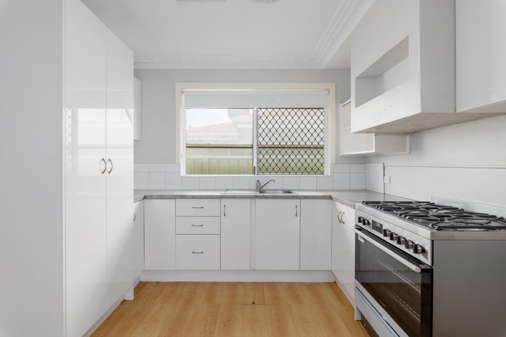 32 Rodsted St, East Bunbury, WA 6230