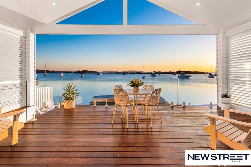 19 Marks Pde, Marks Point, NSW 2280