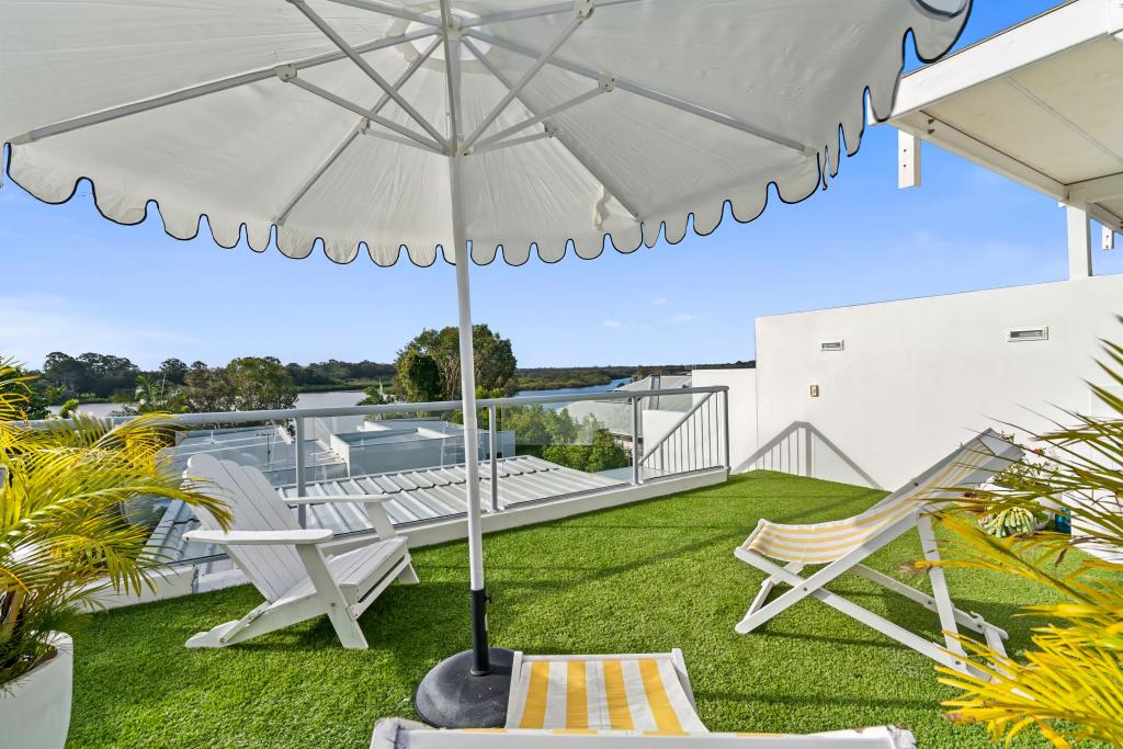 1/12 BLAKESLEY ST, TEWANTIN, QLD 4565