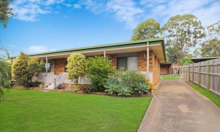 92 Lauren St, Urangan, QLD 4655
