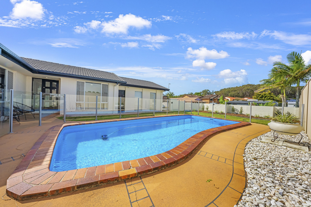 44 Coronet Cres, Burleigh Waters, QLD 4220