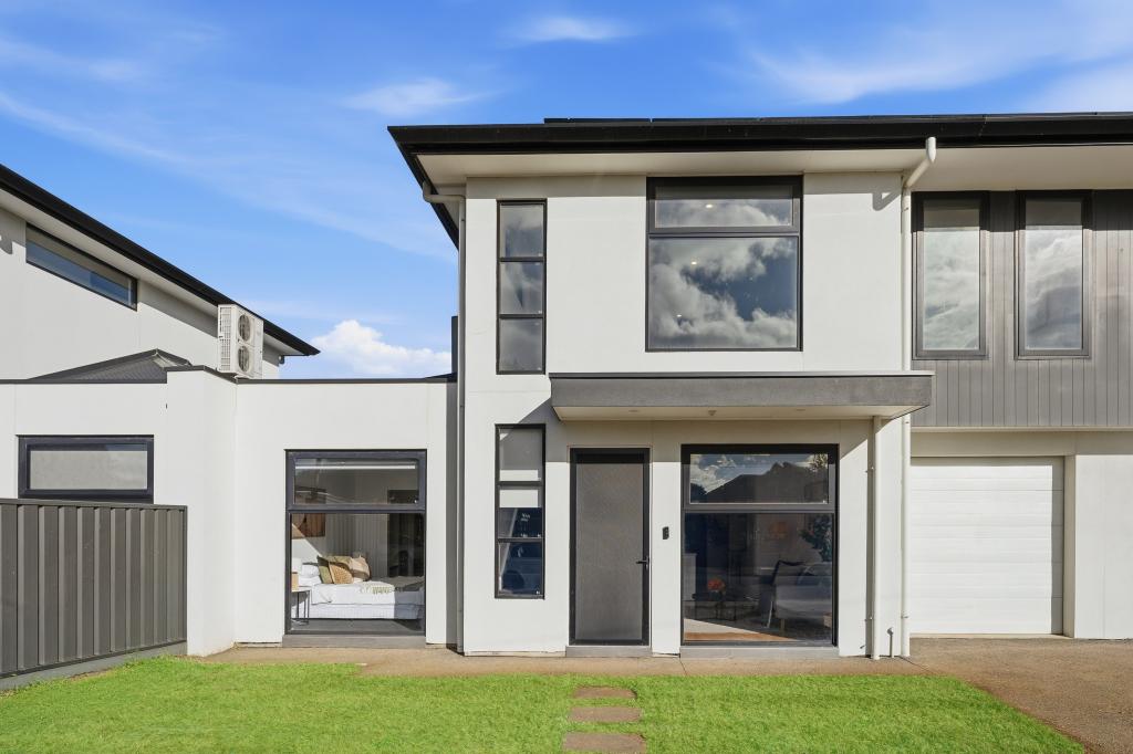 52 Thirza Ave, Clovelly Park, SA 5042