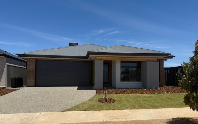 18 Fortune Pde, Yarrawonga, VIC 3730