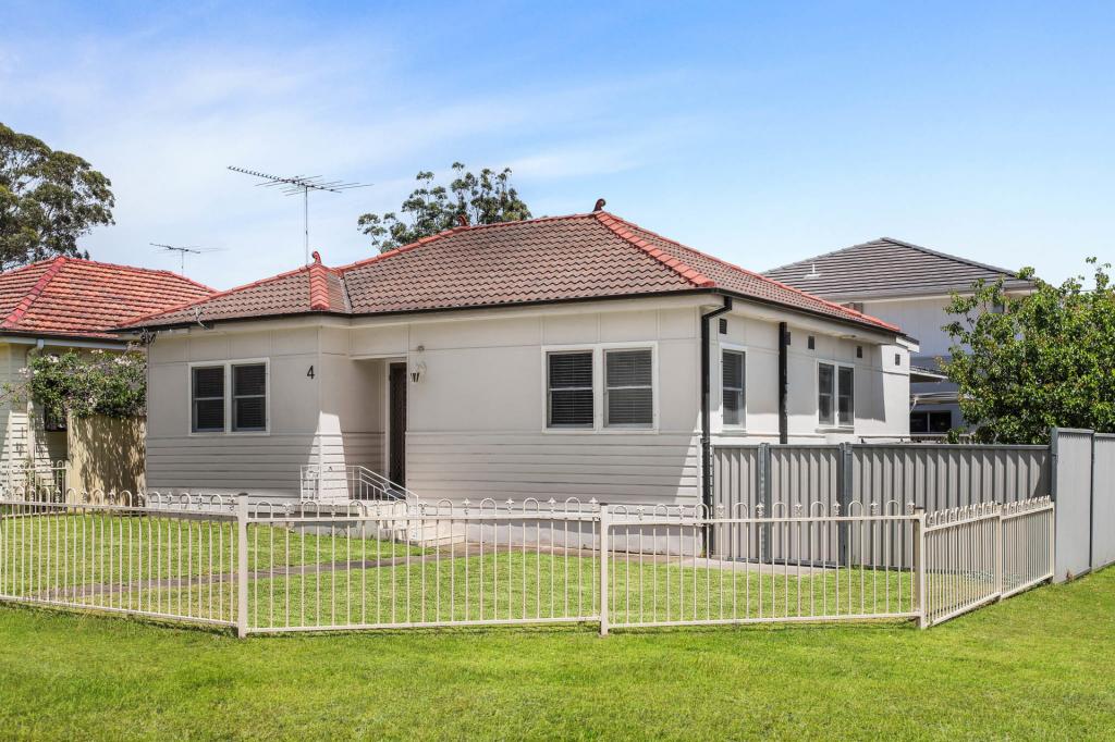 4 First Ave, Toongabbie, NSW 2146