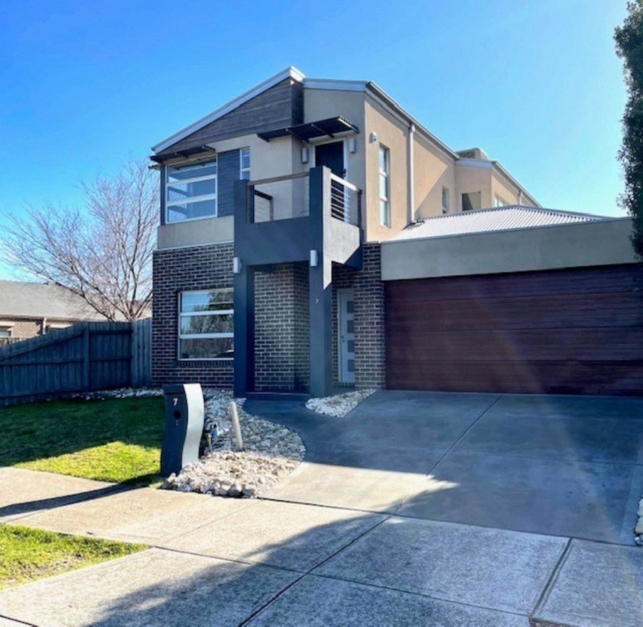 7 Ultimo Walk, Taylors Hill, VIC 3037