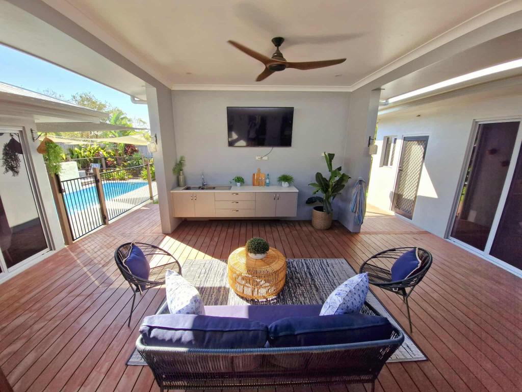 19 Holbourne St, Bushland Beach, QLD 4818