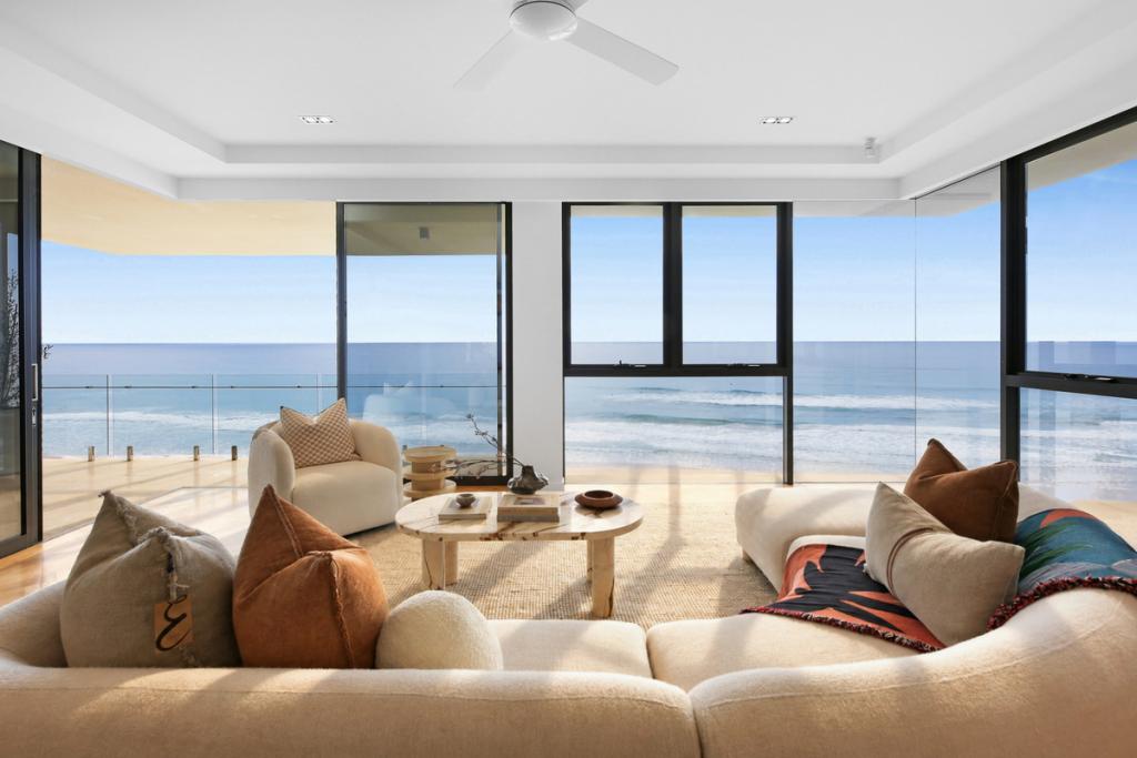 6/470 THE ESP, PALM BEACH, QLD 4221