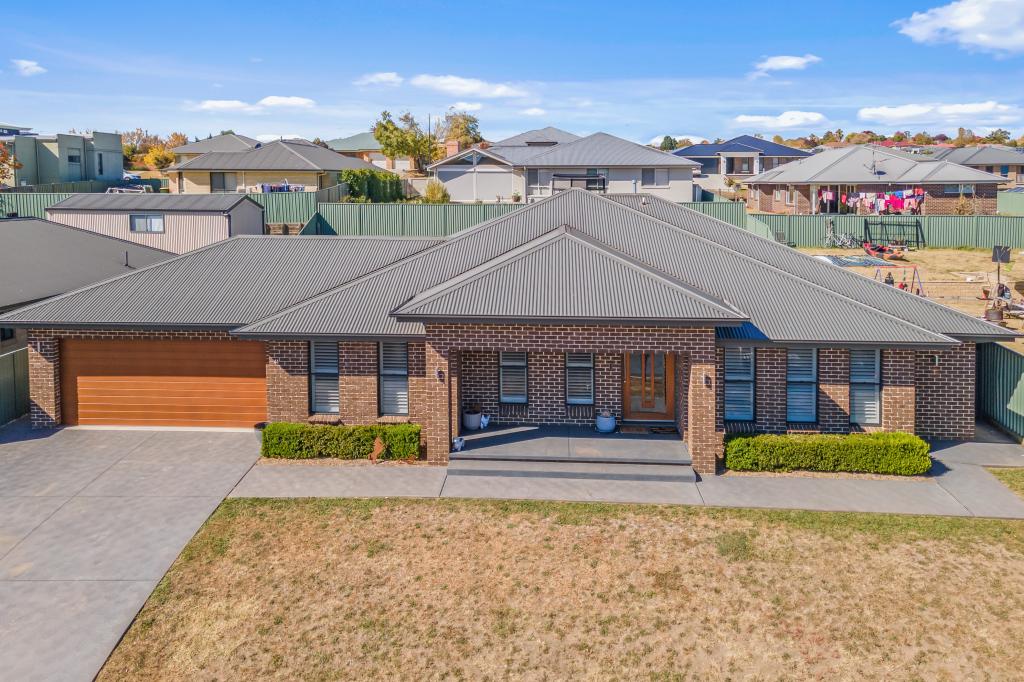 14 Governors Pde, Windradyne, NSW 2795