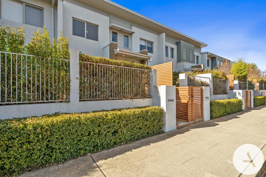 10/20 Clare Burton Cres, Franklin, ACT 2913