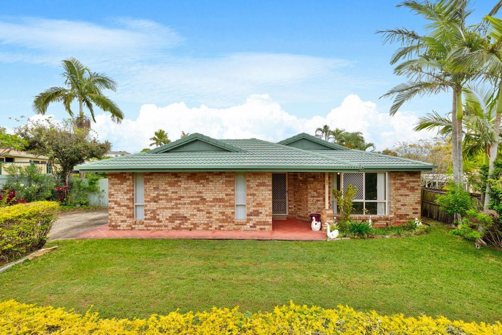 38 Glenfield St, Parkinson, QLD 4115