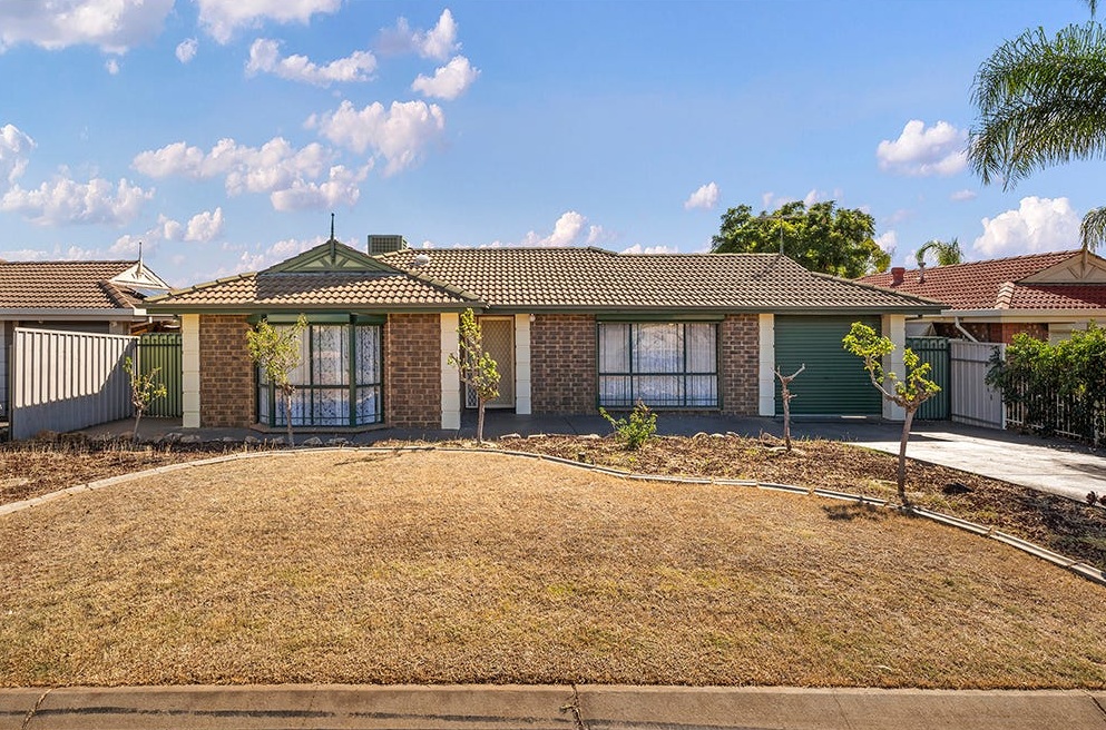 30 Browne Cct, Craigmore, SA 5114