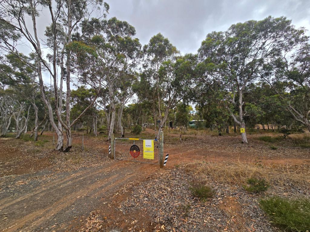 Lot 300/76 Chauvel Rd, Kendenup, WA 6323