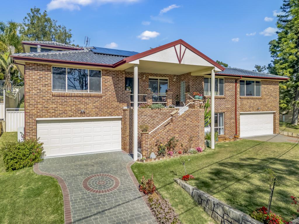 13 Haslemere Cres, Buttaba, NSW 2283