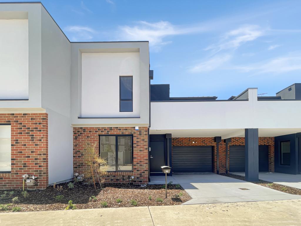 30 Midnight Cct, South Morang, VIC 3752