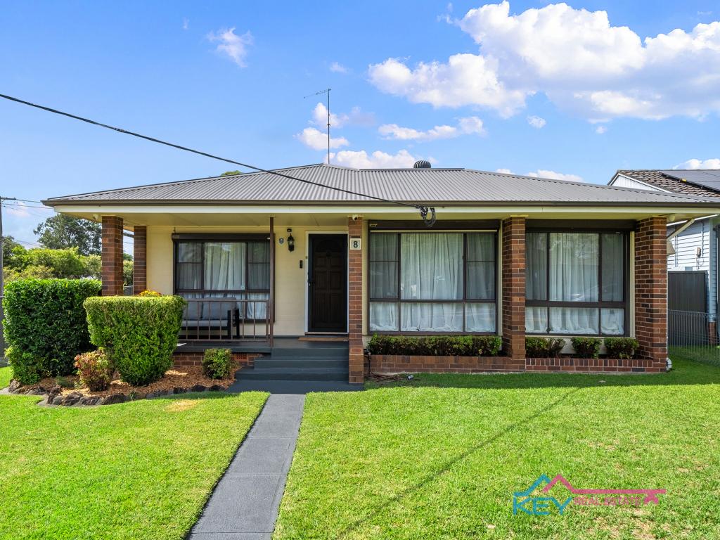 8 Tasman Ave, Lethbridge Park, NSW 2770