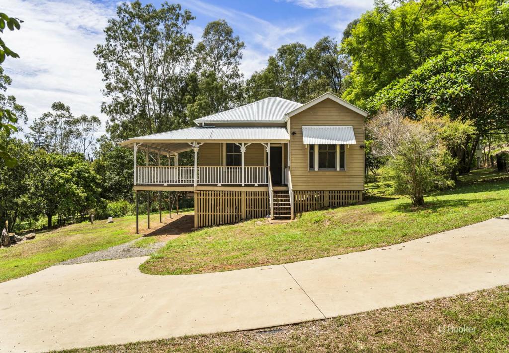 182 Pine Cres, Esk, QLD 4312