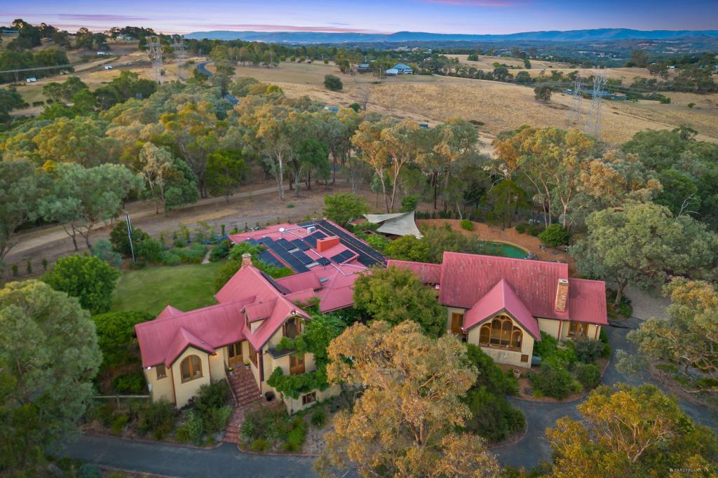 10 Menzies Rd, Kangaroo Ground, VIC 3097