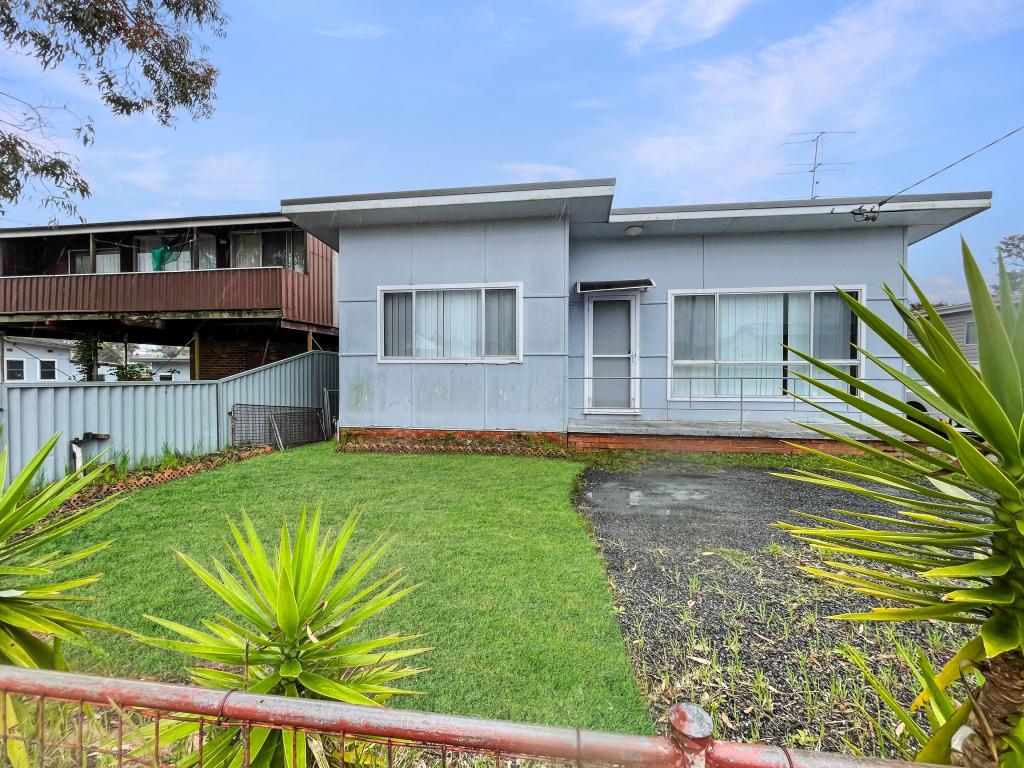 75 Ocean View Rd, Gorokan, NSW 2263
