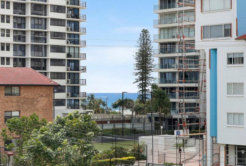 15/21 Old Burleigh Rd, Surfers Paradise, QLD 4217