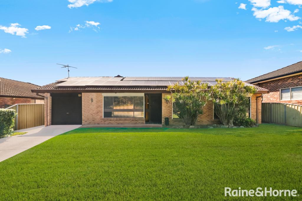 54 Harrow Rd, Glenfield, NSW 2167