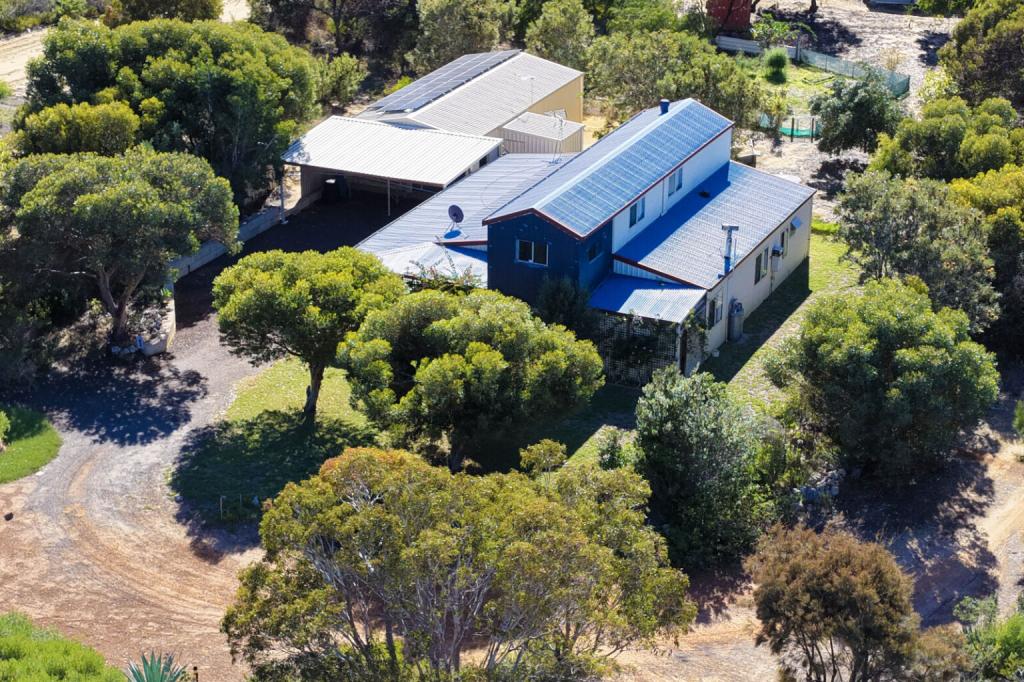 26 Redheart Ct, Karakin, WA 6044
