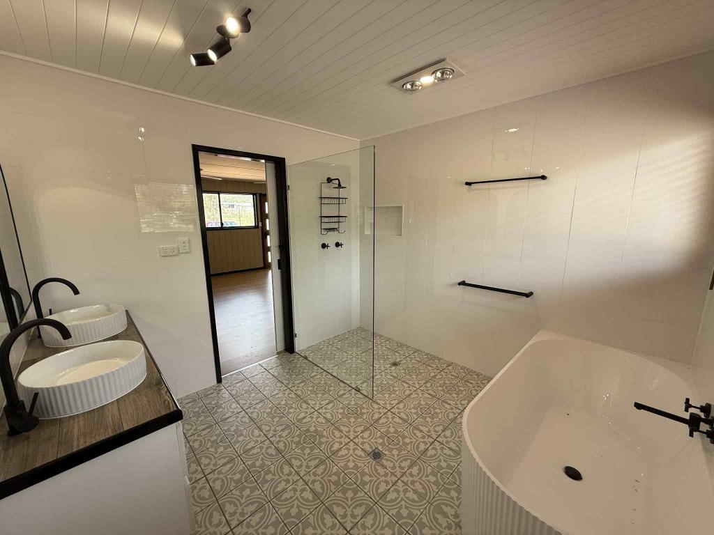 19 Shield Ave, Eidsvold, QLD 4627