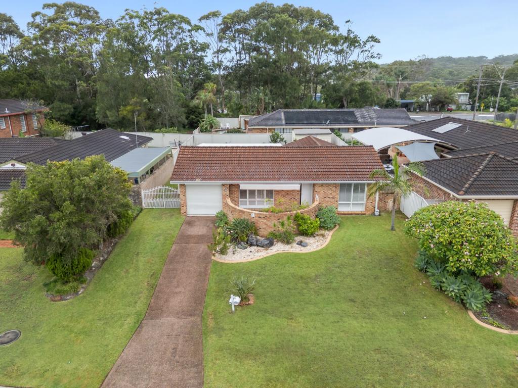 56 Murrumbidge Cres, Bateau Bay, NSW 2261