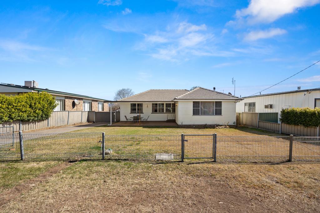 43 Barton St, Scone, NSW 2337