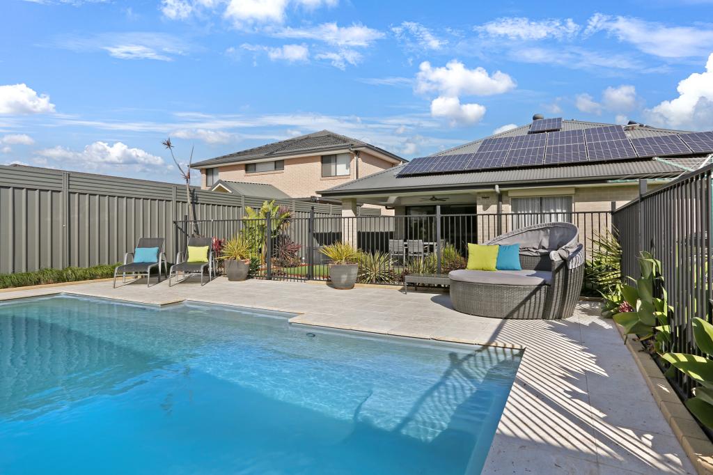 12 Sandy Bay Ave, Haywards Bay, NSW 2530