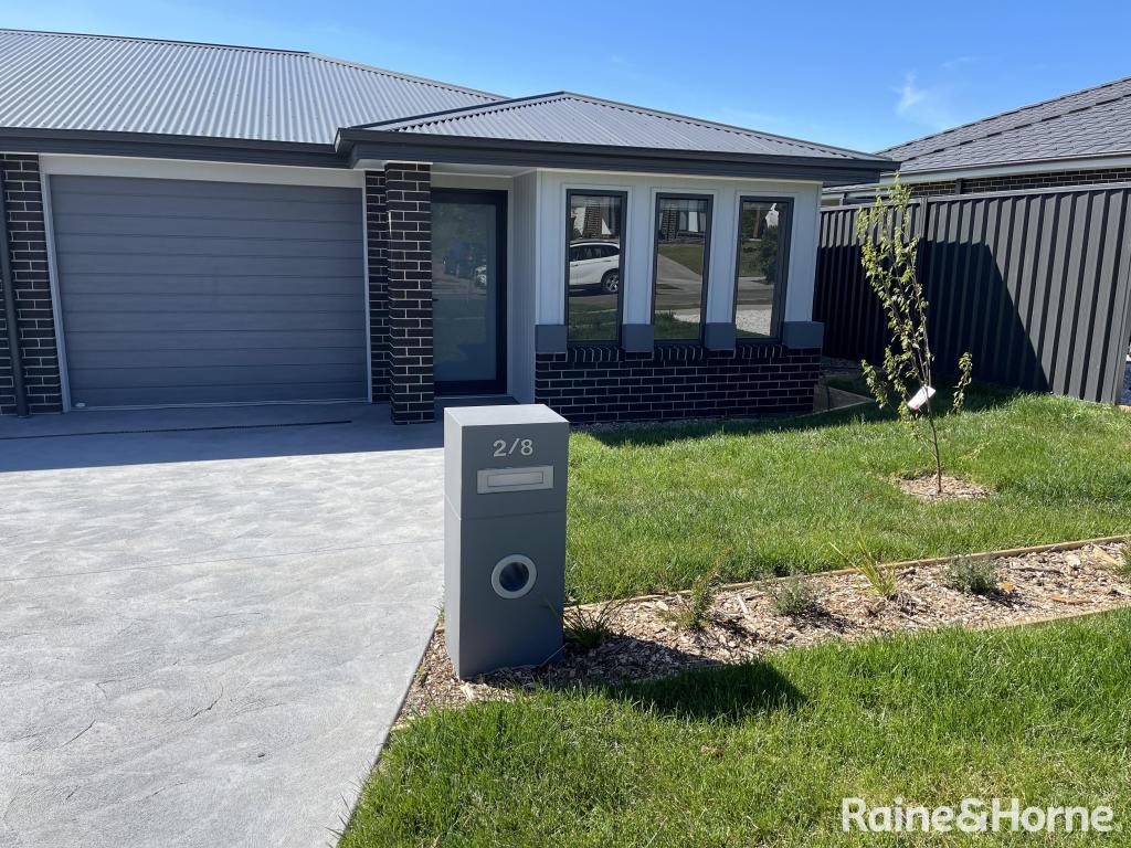 2/8 Bonneville Bvd, Goulburn, NSW 2580